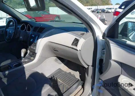 2010 Chevrolet Traverse Ls z USA, uszkodzony, nr VIN 1GNLREED2AS106409